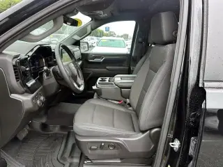Chevrolet Silverado 1500 2024 4x4 LT 4dr Crew Cab 5.8 ft. SB con 2FL