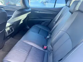Toyota Camry 2026 SE 4dr Sedan