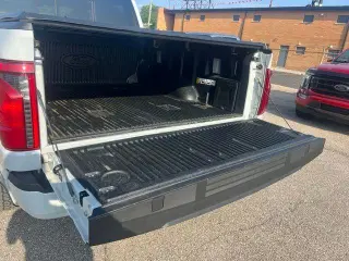 Ford F-150 2024 4x4 XLT 4p SuperCab 6.5 ft. CB