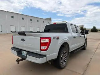 Ford F-150 2022 4x4 XL 4p SuperCrew 5.5 ft. CB