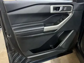 Ford Explorer 2023 AWD XLT 4p SUV