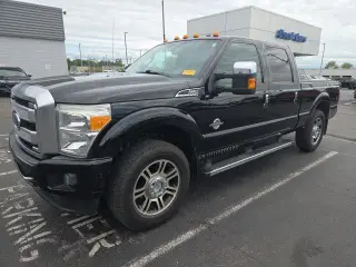 Ford F-250 Super Duty 2016 4x4 Platinum 4p. Cabina Crew 6.8 pies. SB Camion