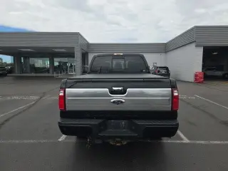 Ford F-250 Super Duty 2016 4x4 Platinum 4p. Cabina Crew 6.8 pies. SB Camion