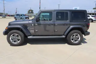 Jeep Wrangler Unlimited 2021 4x4 Sahara 4p SUV