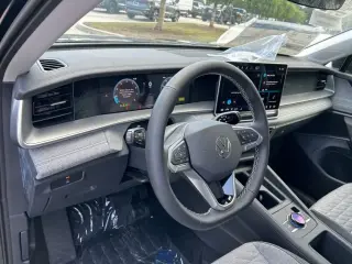 Volkswagen Tiguan 2025 S 4p SUV