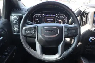 GMC Sierra 1500 2019 4x4 Denali 4p Crew Cab 6.6 ft. SB
