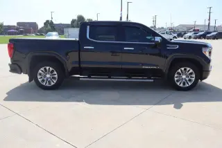 GMC Sierra 1500 2019 4x4 Denali 4p Crew Cab 6.6 ft. SB