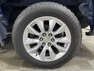 Chevrolet Silverado 1500 2021 4x4 Custom 4p Camioneta de Cabina Completa 5.8 ft. SB