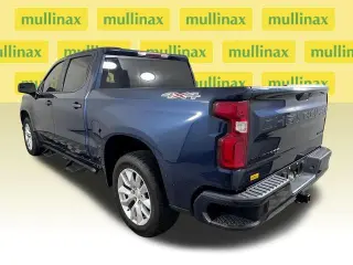 Chevrolet Silverado 1500 2021 4x4 Custom 4p Camioneta de Cabina Completa 5.8 ft. SB