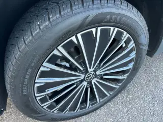Volkswagen Taos 2025 SE 4p SUV