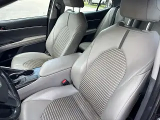 Toyota Camry 2021 SE 4p Sedan