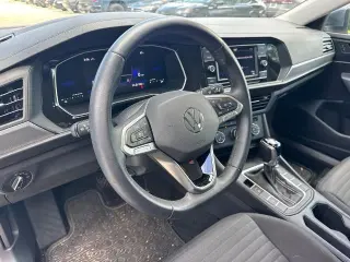 Volkswagen Jetta 2024 S 4p Sedan 8A
