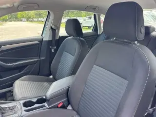 Volkswagen Jetta 2024 S 4p Sedan 8A