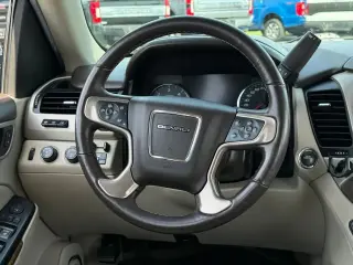 GMC Yukon 2017 4x4 Denali 4p SUV