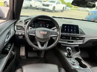 Cadillac CT4-V 2021 AWD 4p Sedan