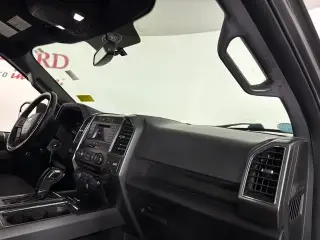Ford F-150 2018 4x4 XLT 4p SuperCrew 5.5 ft. CB