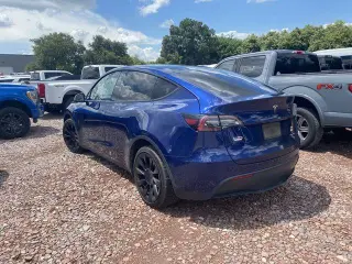 Tesla Model Y 2022 AWD Long Range 4p Crossover