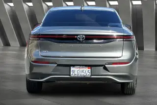Toyota Crown 2023 AWD XLE 4p Sedan
