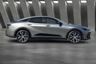 Toyota Crown 2023 AWD XLE 4p Sedan
