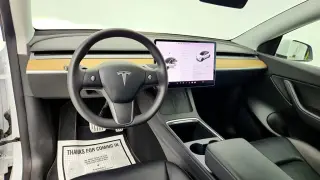 Tesla Model Y 2021 AWD Performance 4p Crossover