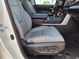 Toyota Tundra 2022 4x2 SR5 4dr CrewMax Cab Pickup SB