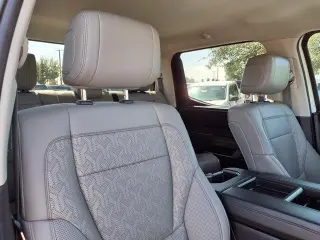 Toyota Tundra 2022 4x2 SR5 4dr CrewMax Cab Pickup SB