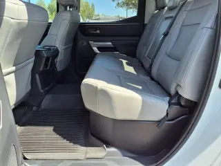 Toyota Tundra 2022 4x2 SR5 4dr CrewMax Cab Pickup SB