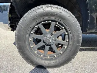 Toyota Tundra 2017 4x4 Limited 4dr CrewMax Cab Pickup SB (5.7L V8 FFV)