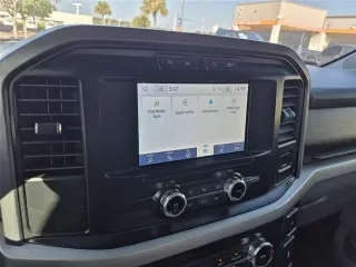Ford F-150 2022 4x2 XLT 4p SuperCrew 5.5 pie SB