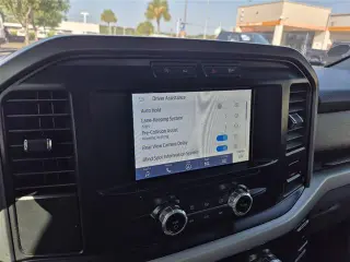 Ford F-150 2022 4x2 XLT 4p SuperCrew 5.5 pie SB