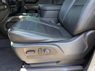 Chevrolet Silverado 1500 2020 4x4 RST 4p Cabina Extendida de Tripulación 5.8 ft. CB