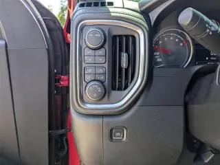 Chevrolet Silverado 1500 2020 4x4 RST 4p Cabina Extendida de Tripulación 5.8 ft. CB