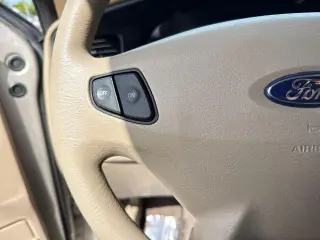 Ford Windstar 2003 LX Standard 4dr Mini-Van