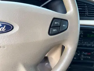 Ford Windstar 2003 LX Standard 4dr Mini-Van