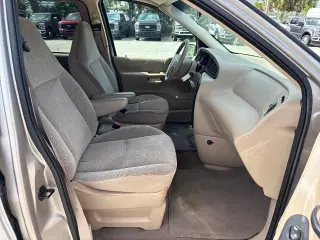 Ford Windstar 2003 LX Standard 4dr Mini-Van
