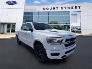 Ram 1500 2022 4x4 Laramie 4p Cabina de Tripulante 5.6 ft. ST Pickup