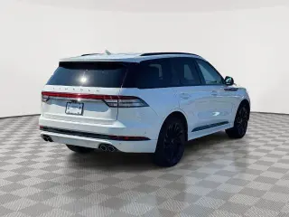Lincoln Aviator 2023 AWD Reserve 4p SUV