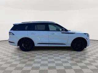 Lincoln Aviator 2023 AWD Reserve 4p SUV