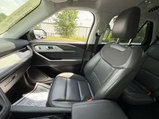 Ford Explorer 2025 AWD Active 4dr SUV