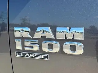 Ram 1500 Clásico 2019 4x4 Lone Star Silver 4 puertas Crew Cab 6,3 pies SB Camioneta