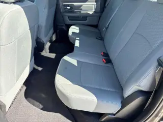 Ram 1500 Clásico 2019 4x4 Lone Star Silver 4 puertas Crew Cab 6,3 pies SB Camioneta