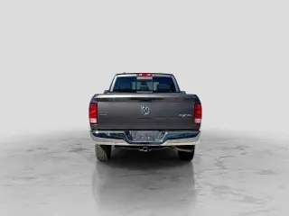 Ram 1500 Clásico 2019 4x4 Lone Star Silver 4 puertas Crew Cab 6,3 pies SB Camioneta