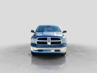 Ram 1500 Clásico 2019 4x4 Lone Star Silver 4 puertas Crew Cab 6,3 pies SB Camioneta