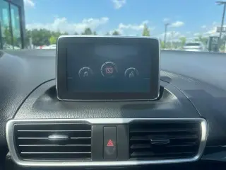 Mazda Mazda3 2015 i Touring 4p Sedán 6M