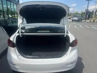 Mazda Mazda3 2015 i Touring 4p Sedán 6M