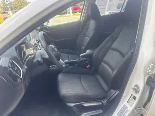 Mazda Mazda3 2015 i Touring 4p Sedán 6M
