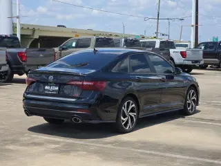 Volkswagen Jetta GLI 2023 Autobahn 4p Sedán 6M