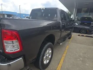 Ram 2500 2020 4x4 Big Horn 4p. Cabina de Tripulación 6.3 ft. SB Camión