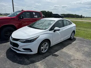 Chevrolet Cruze 2017 LT Auto 4p Sedan