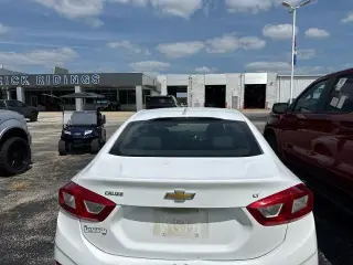 Chevrolet Cruze 2017 LT Auto 4p Sedan
